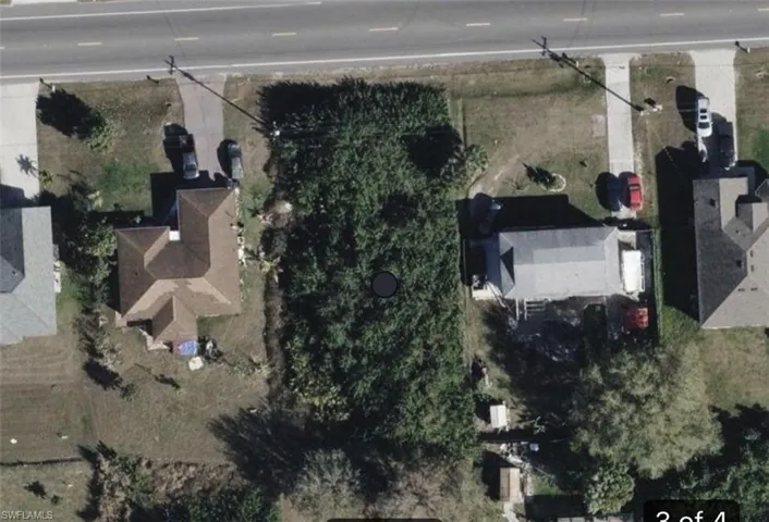 Aerial view of property and surrounding area