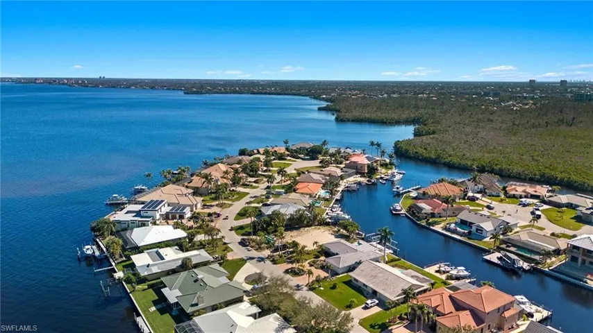 Aerial View/Gulf Access