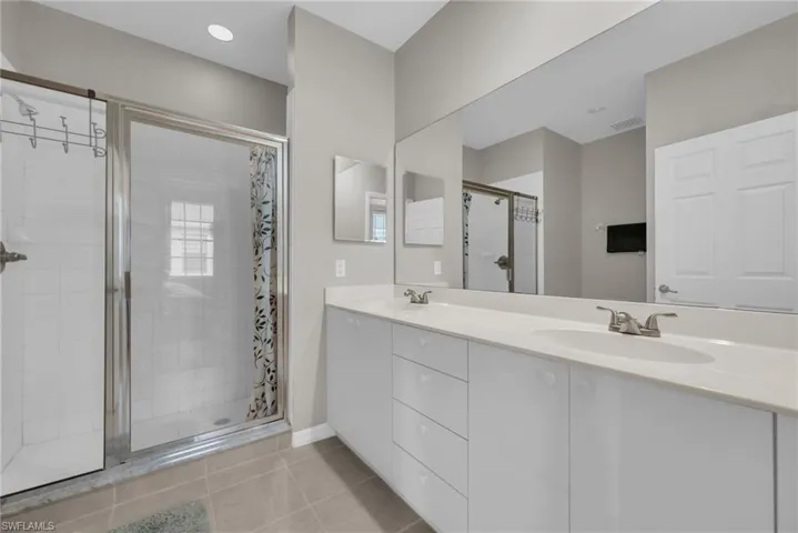 3280  Lindsey  LN, Naples, FL 34109