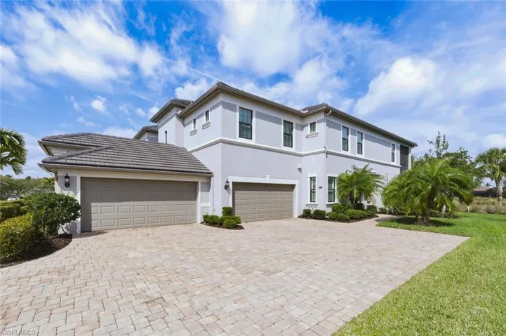 Attached 2 Car Garage