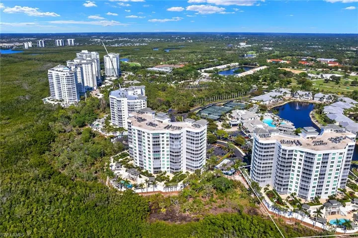 300  Dunes  BLVD, Naples, FL 34110