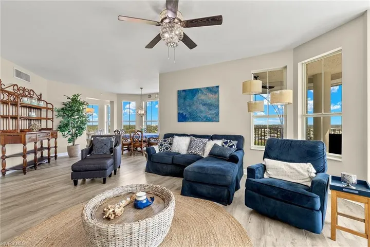 300  Dunes  BLVD, Naples, FL 34110