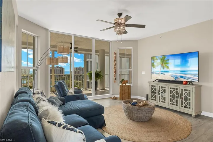 300  Dunes  BLVD, Naples, FL 34110