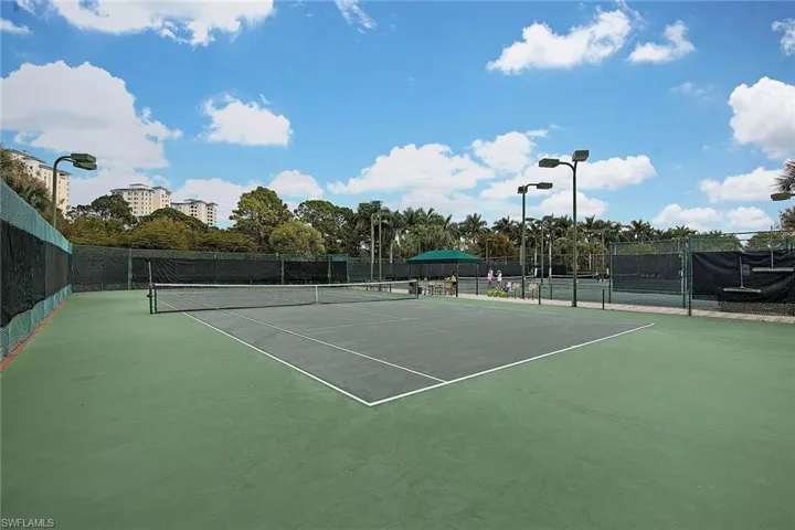 300  Dunes  BLVD, Naples, FL 34110