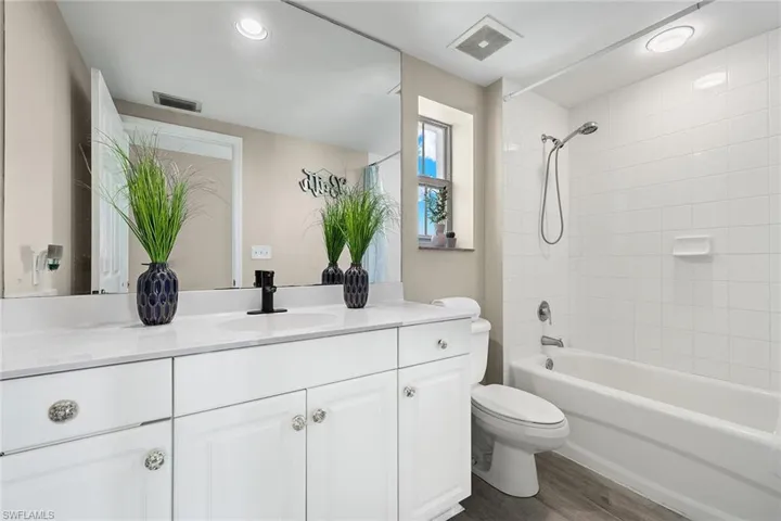 300  Dunes  BLVD, Naples, FL 34110
