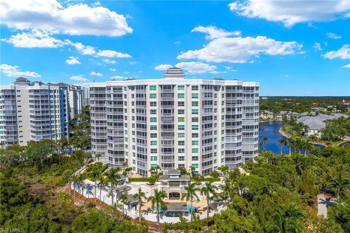 300  Dunes  BLVD, Naples, FL 34110