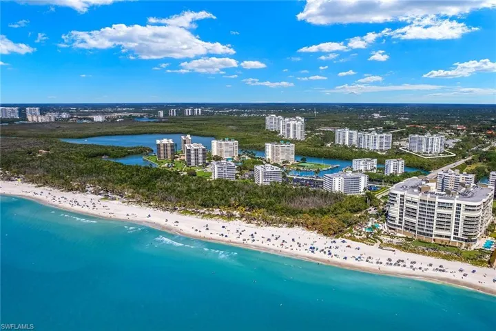 300  Dunes  BLVD, Naples, FL 34110