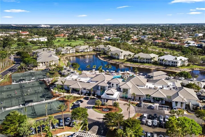 300  Dunes  BLVD, Naples, FL 34110