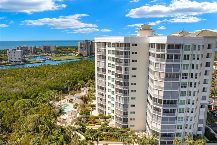 300  Dunes  BLVD, Naples, FL 34110