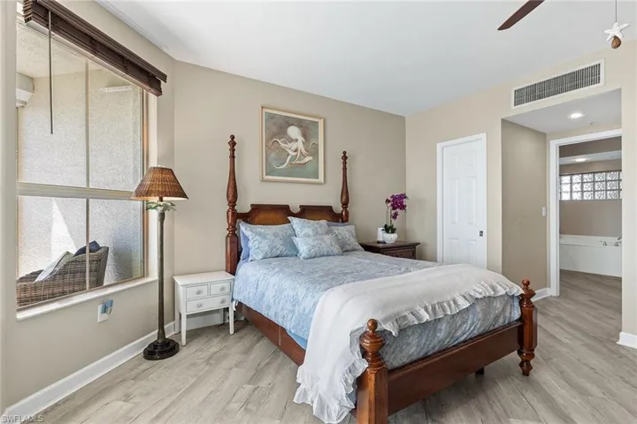 300  Dunes  BLVD, Naples, FL 34110