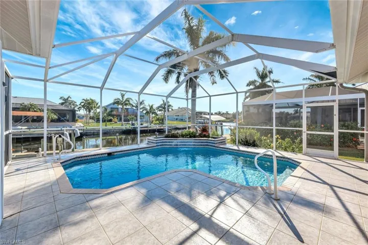 4315 Sw 22nd Ct, Cape Coral, Florida 33914