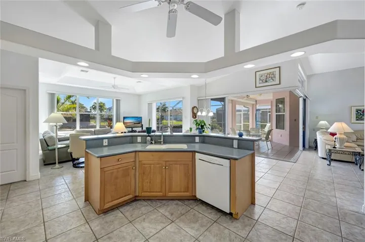 4315 Sw 22nd Ct, Cape Coral, Florida 33914