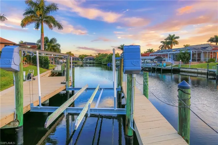 4315 Sw 22nd Ct, Cape Coral, Florida 33914