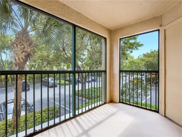 8940 Colonnades CT E # 721, BONITA SPRINGS FL 34135