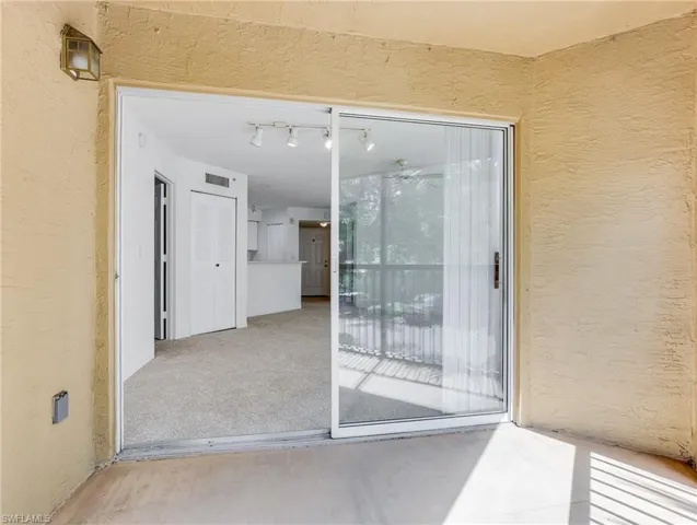 8940 Colonnades CT E # 721, BONITA SPRINGS FL 34135