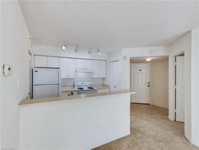 8940 Colonnades CT E # 721, BONITA SPRINGS FL 34135