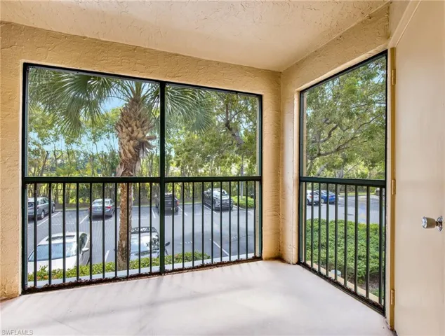 8940 Colonnades CT E # 721, BONITA SPRINGS FL 34135