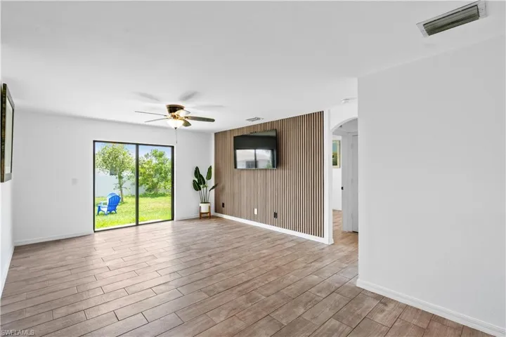 336 Ne 30th Ter, Cape Coral, Florida 33909