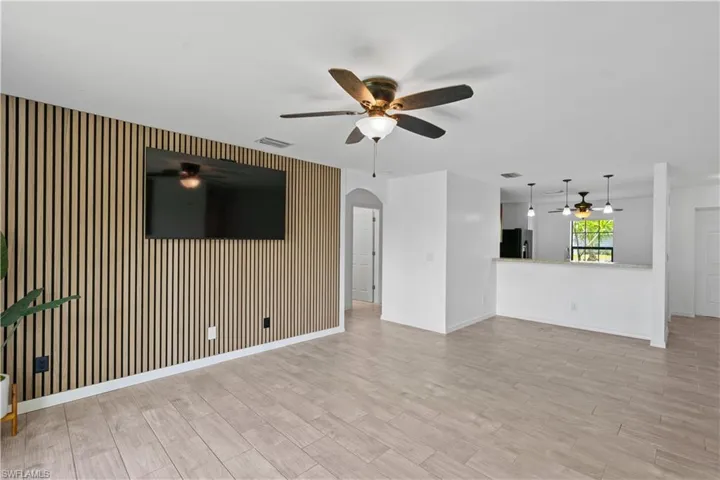 336 Ne 30th Ter, Cape Coral, Florida 33909