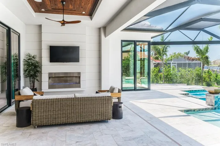 2718 Gleason Pkwy, Cape Coral, Florida 33914