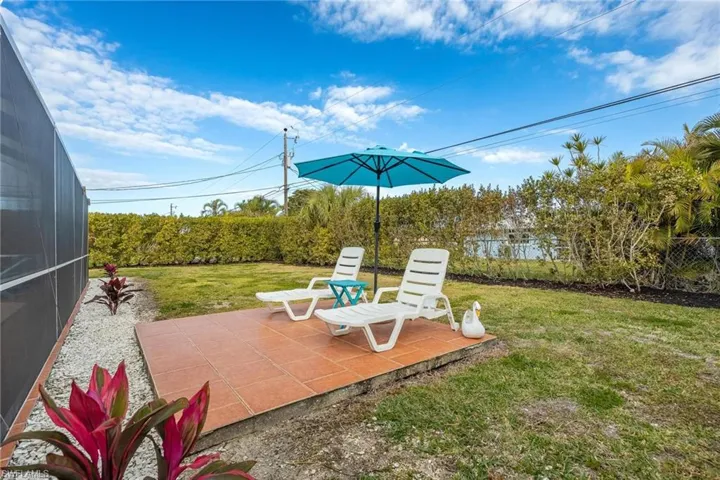 1011 Se 27th St, Cape Coral Fl 33904