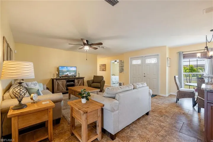 1011 Se 27th St, Cape Coral Fl 33904