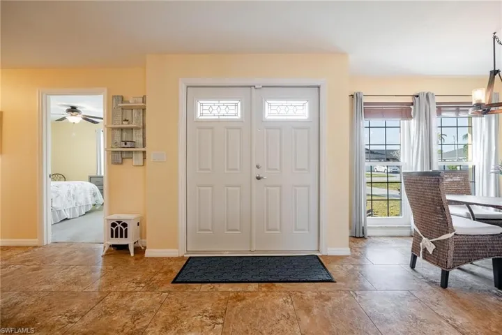 1011 Se 27th St, Cape Coral Fl 33904
