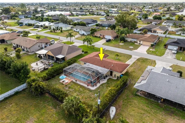 1011 Se 27th St, Cape Coral Fl 33904