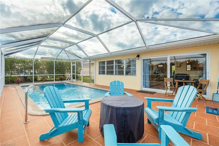 1011 Se 27th St, Cape Coral Fl 33904