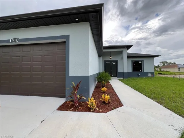 3418  58th W ST, Lehigh Acres, FL 33971