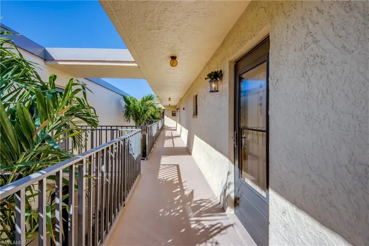 12491 Mcgregor Blvd # 21, Fort Myers Fl 33919