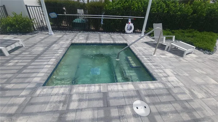 14891 Loggerhead Dr, Naples, Florida 34120