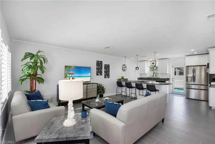 GREAT ROOM WOW! Virtually Edited Image