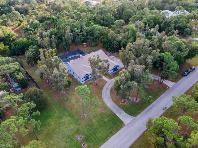Aerial view of property and surrounding area