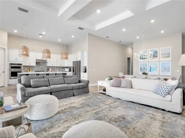 Living room - kitchen