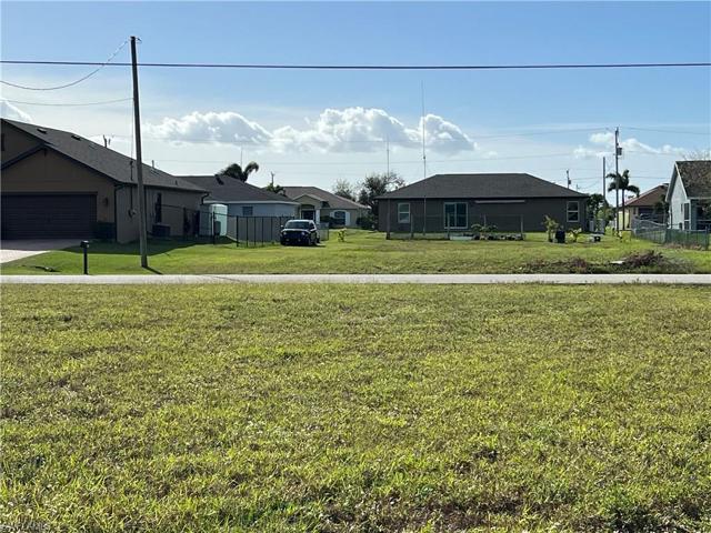2301 NW 6th ST, CAPE CORAL FL 33993