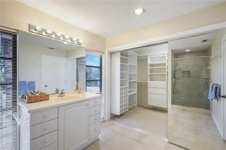 1043 Blue Heron Dr, Sanibel, Florida 33957