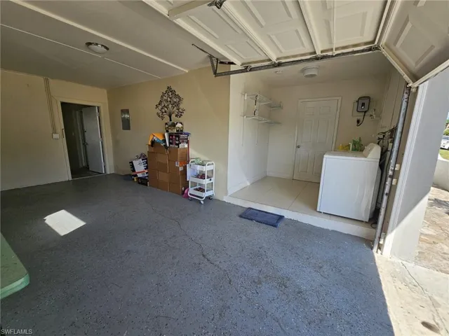 9189  San Carlos  BLVD, Fort Myers, FL 33967