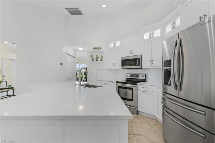 3855  Groton  CT, Naples, FL 34112