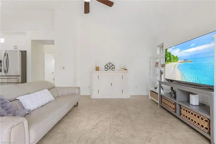 3855  Groton  CT, Naples, FL 34112
