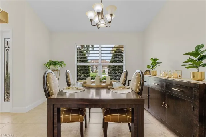 3855  Groton  CT, Naples, FL 34112