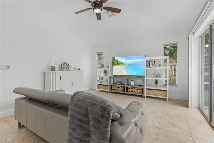 3855  Groton  CT, Naples, FL 34112