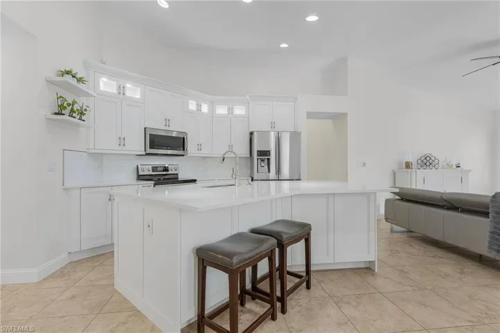 3855  Groton  CT, Naples, FL 34112