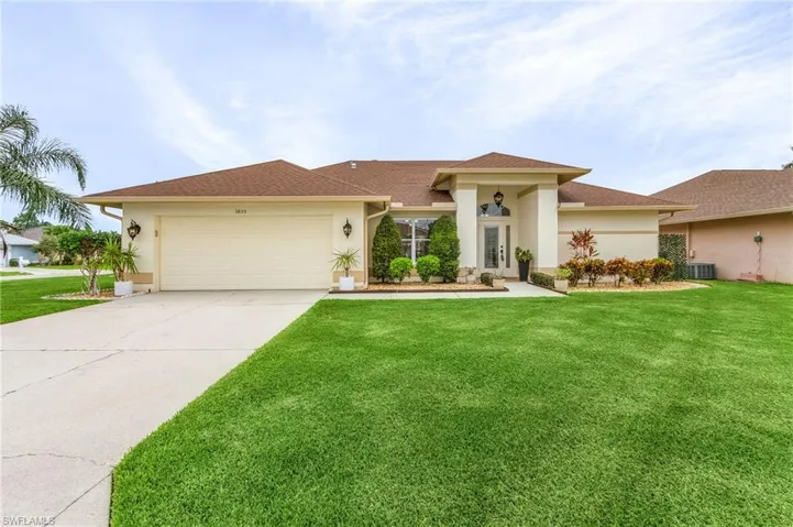 3855  Groton  CT, Naples, FL 34112