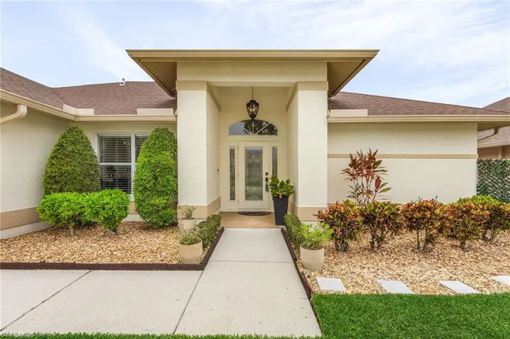 3855  Groton  CT, Naples, FL 34112