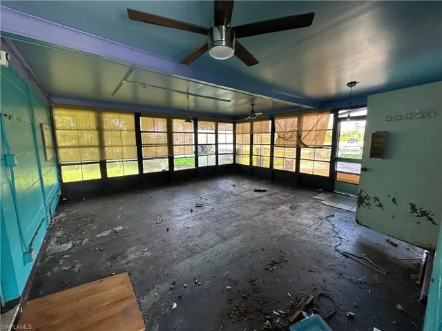 Unfurnished room with ceiling fan
