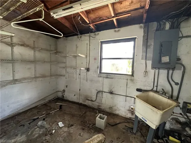 1132  Donald  RD, North Fort Myers, FL 33917
