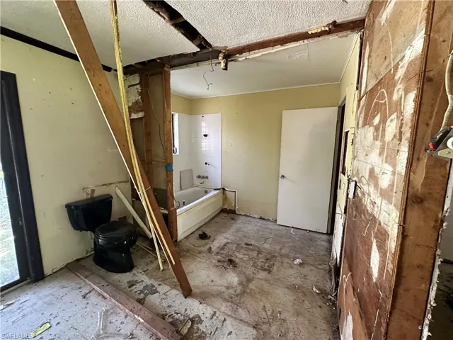 1132  Donald  RD, North Fort Myers, FL 33917