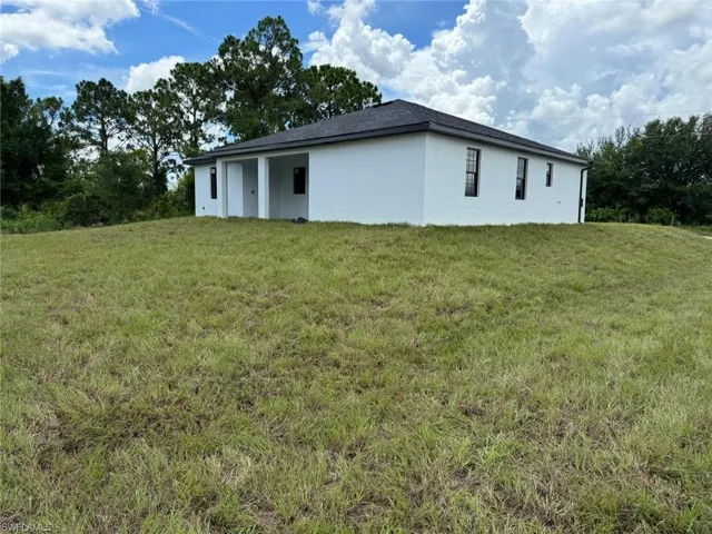 4306  32nd SW ST, Lehigh Acres, FL 33976