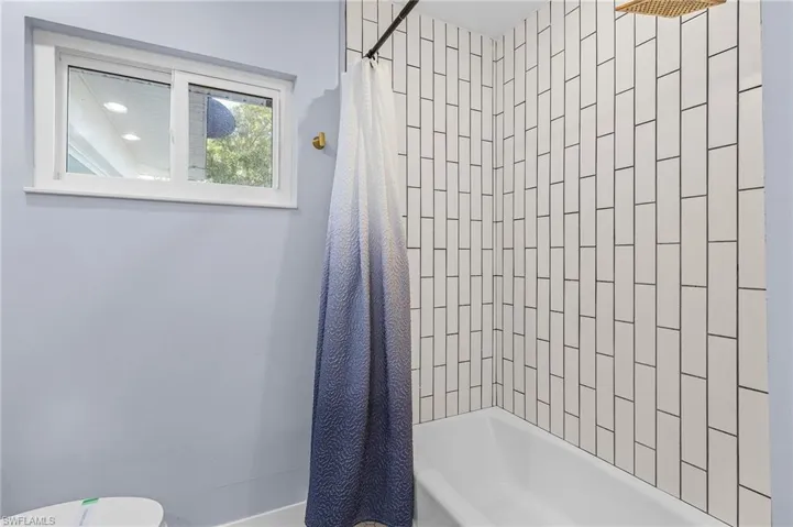 Shower / bath combo